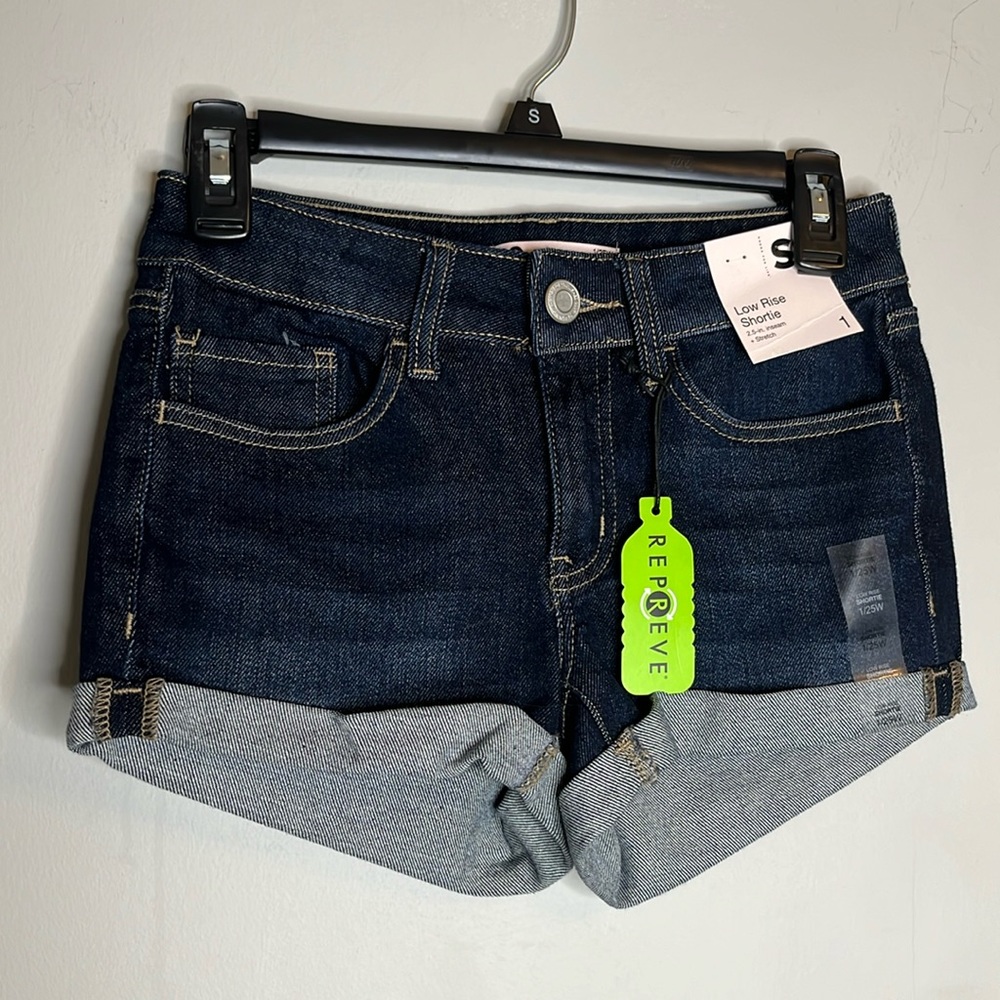 SO (NWT) low rise shorts